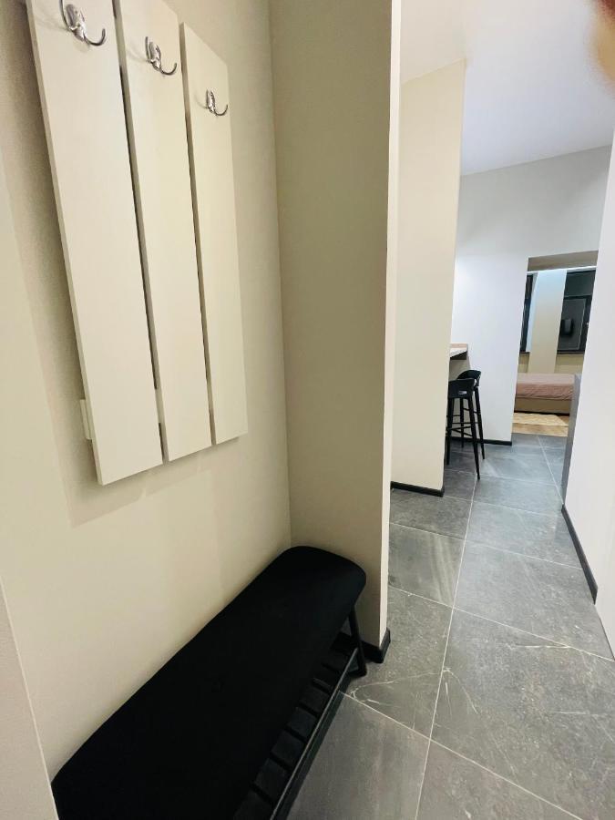 Сучасні Апартаменти В Центрі,Паркінг Lviv Eksteriør billede