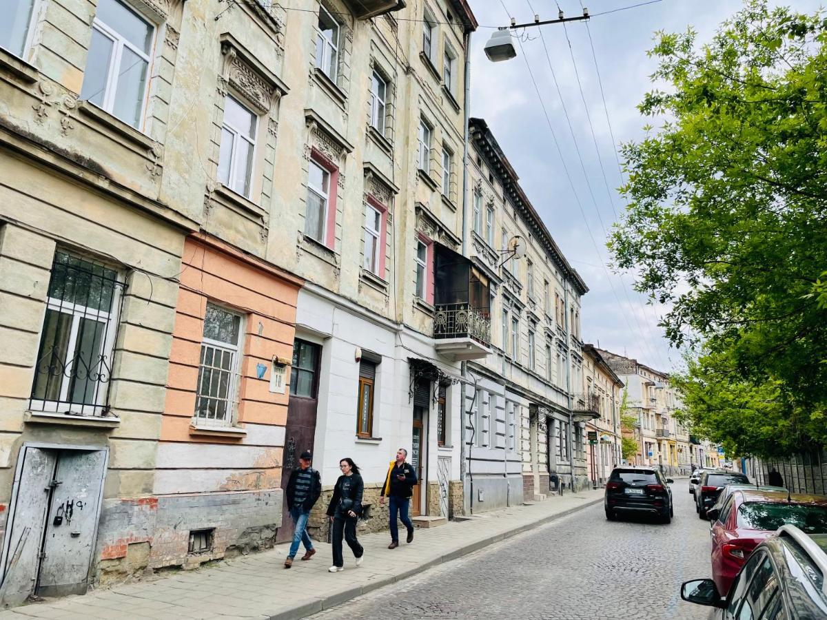 Сучасні Апартаменти В Центрі,Паркінг Lviv Eksteriør billede